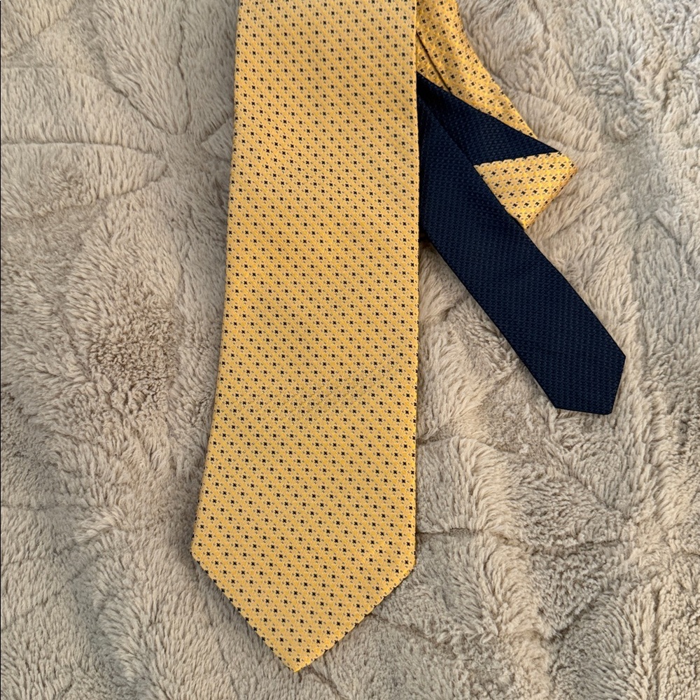 Lot of 6 beautiful two toned Tommy Hilfiger 58” 100% silk tie EUC - Picture 15 of 15